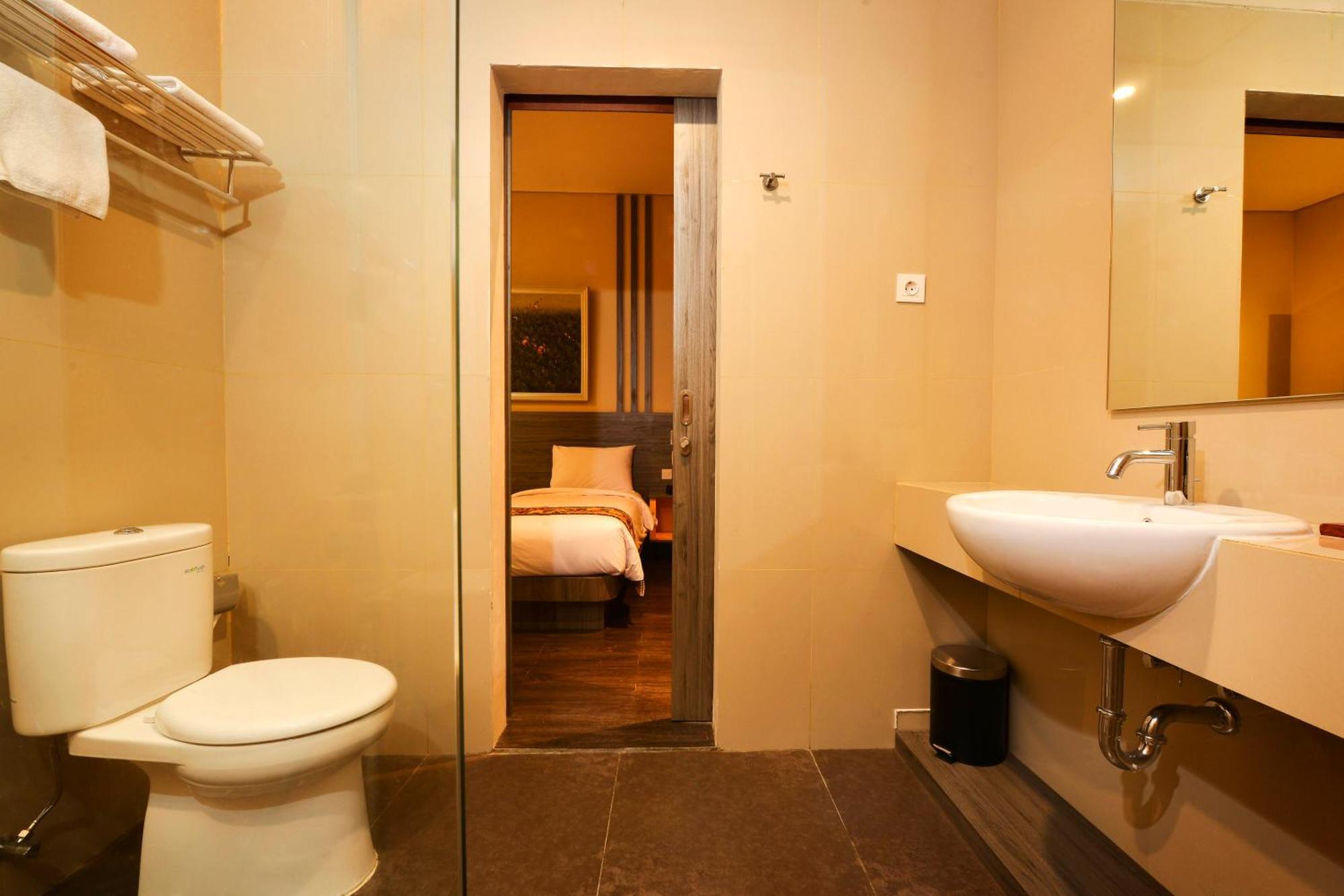Hotel Super 8 By Wyndham Solo Zewnętrze zdjęcie